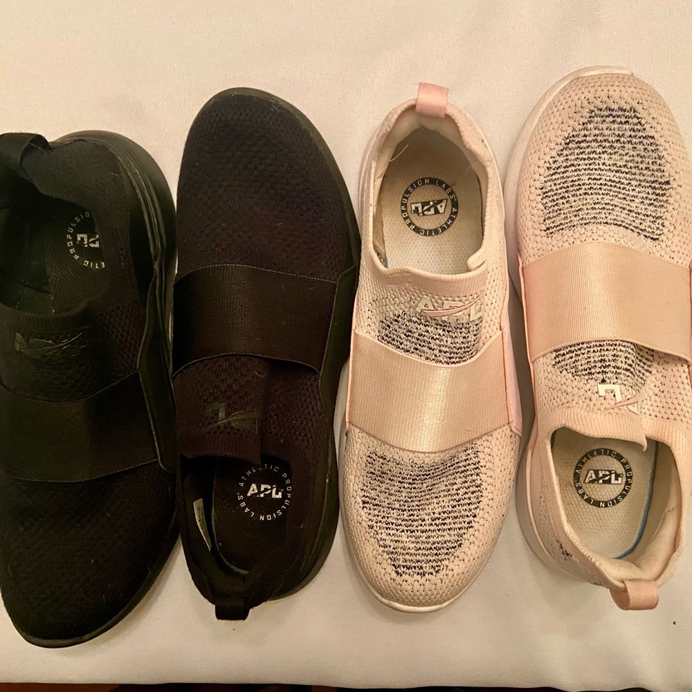 APL Athletic Propulsion Lab Women’s Techloom Bliss Size 8 - 2 pairs